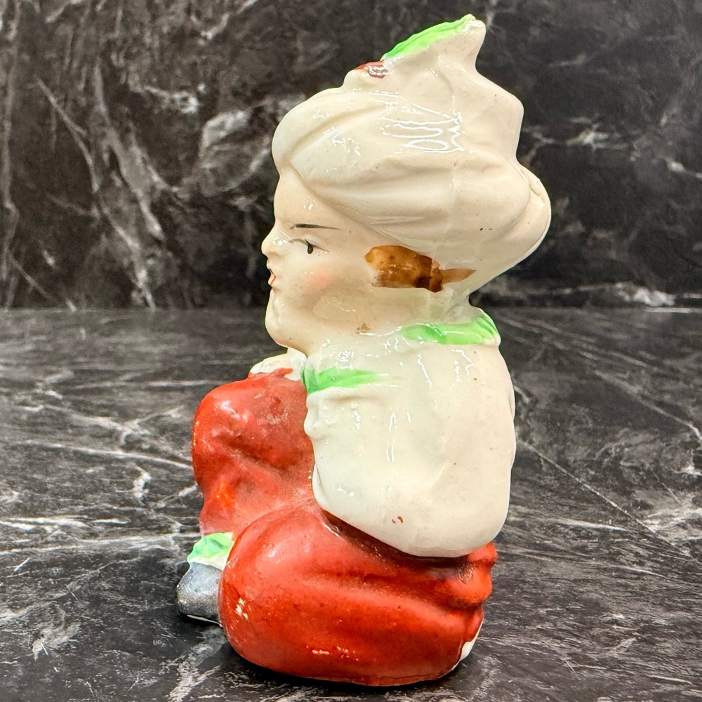 Genie Salt & Pepper Shakers - Picture 8 of 16
